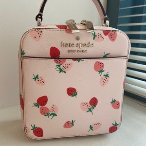 Kate Spade Strawberry Field Purse 🍓